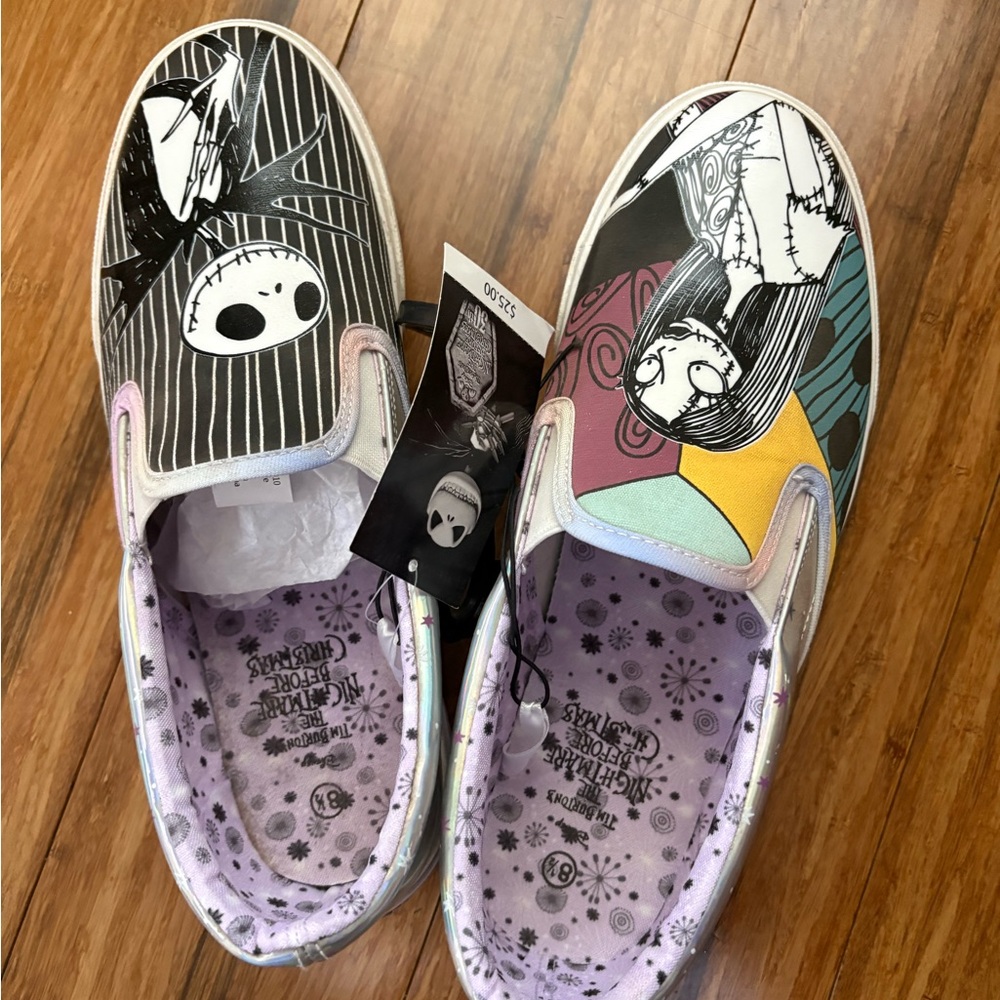 BNWT Nightmare Before Christmas Jack & Sally slip on shoes 🤍